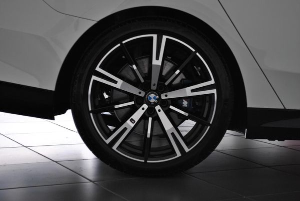 2025-BMW-5-Series-520d-M-Sport-Pro image:8