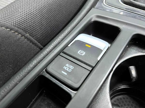 2020-Volkswagen-Golf-VII-10-TSI-Comfortline image:16