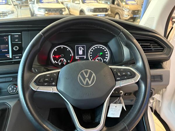 2023-Volkswagen-Kombi-20-TDI-Auto-103kW-Trendline image:9