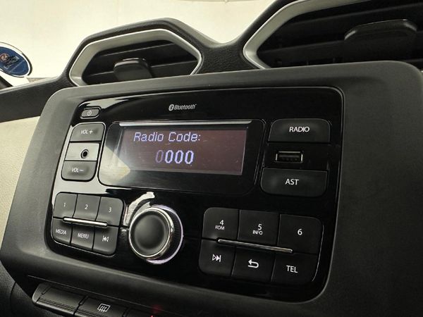 2024-Nissan-Magnite-10-Visia-AMT image:9