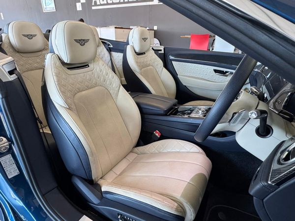 2020-Bentley-Continental-GT-Speed-W12-Convertible image:11
