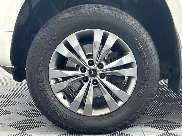 2020-Mercedes-Benz-X-Class-X250d-4x4-Power image:4