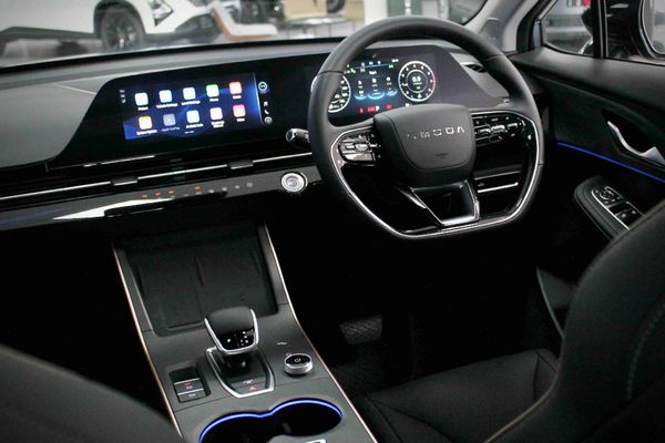 2026-Omoda-C5-15T-Elegance-X image:10