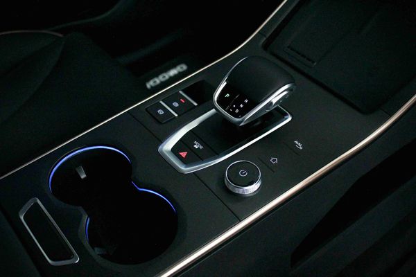 2026-Omoda-C5-15T-Elegance-X image:13