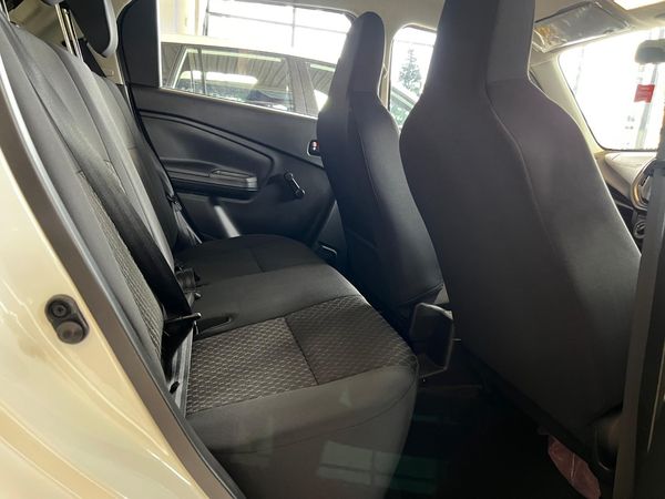 2026-Toyota-Vitz-10-MT image:4