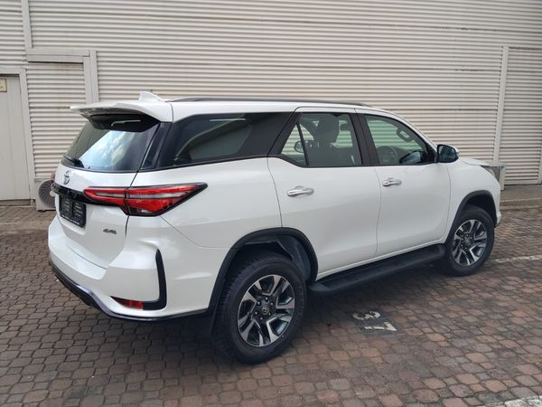 2026-Toyota-Fortuner-28-GD-4X4-AT-MHEV image:10