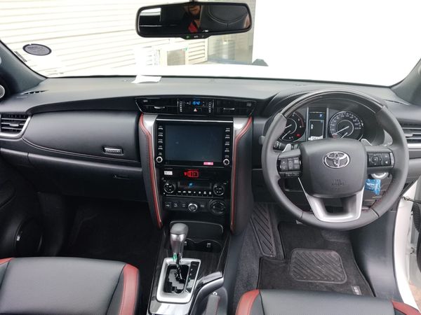 2026-Toyota-Fortuner-28-GD-4X4-AT-MHEV image:5