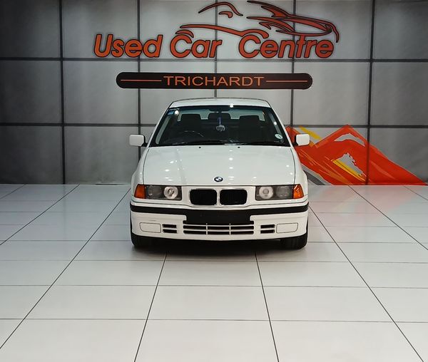 1996-BMW-3-Series-318is image:2
