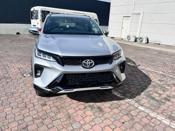 2026-Toyota-Fortuner-28-GD-6-4X4-AT image:4