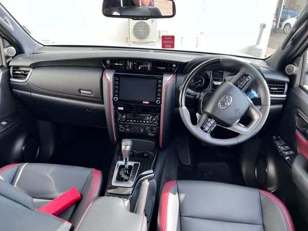 2026-Toyota-Fortuner-28-GD-6-4X4-AT image:5