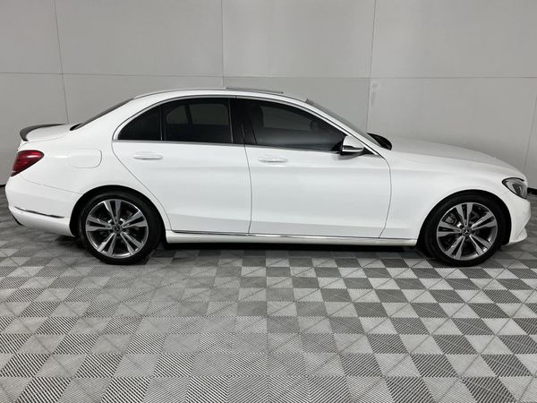 2018-Mercedes-Benz-C-Class-C-200-Exclusive-Auto image:18