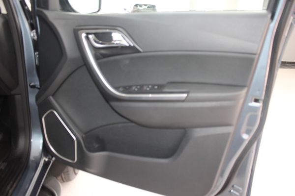 2026-JMC-Vigus-Pro-20-TDI-D-cab-Auto image:10