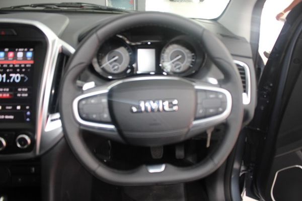 2026-JMC-Vigus-Pro-20-TDI-D-cab-Auto image:11