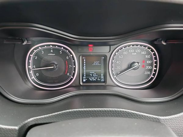 2021-Suzuki-Vitara-Brezza-15-GLX image:13