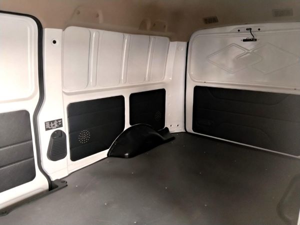 2026-DFSK-Panel-Van-15-C35-FC image:24