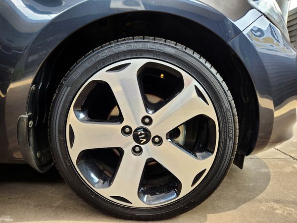 2014-Kia-Rio-14-Tec-5-dr-Auto image:7
