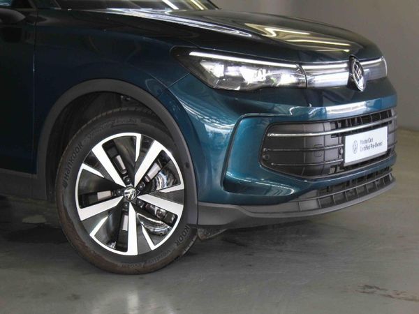 2025-Volkswagen-Tiguan-20TDI-Life-4Motion image:15