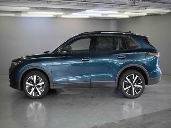 2025-Volkswagen-Tiguan-20TDI-Life-4Motion image:2