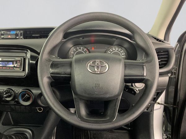 2024-Toyota-Hilux-20-VVTi-Single-Cab image:9