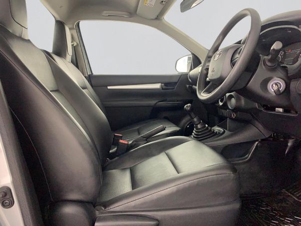 2024-Toyota-Hilux-20-VVTi-Single-Cab image:12