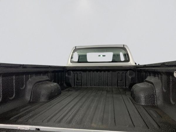 2024-Toyota-Hilux-20-VVTi-Single-Cab image:13