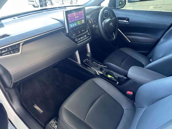 2025-Toyota-Corolla-Cross-18-XR-Hybrid image:10