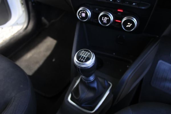 2019-Renault-Duster-15-dCi-Dynamique-4x4 image:17