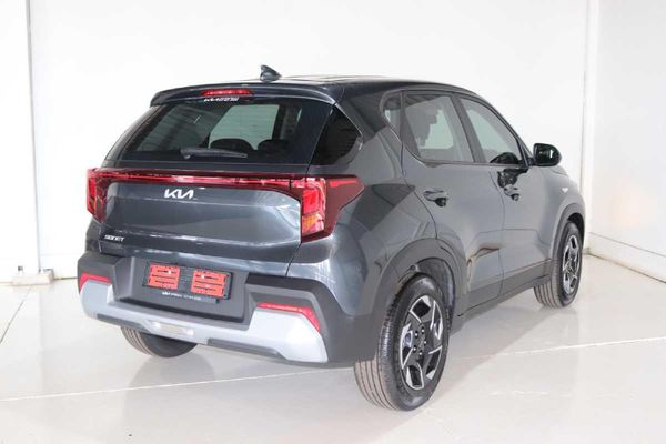 2026-Kia-Sonet-15-LX image:5