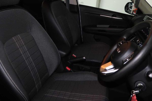 2026-Kia-Sonet-15-LX image:7