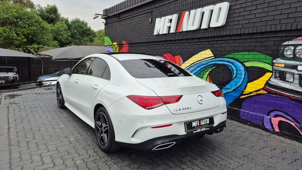 2022-Mercedes-Benz-CLA-AMG-Line image:17