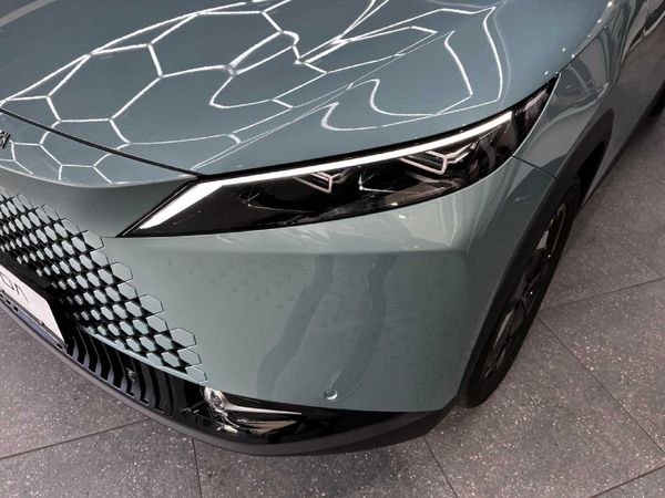 2026-Omoda-C7-16T-Elegance image:17