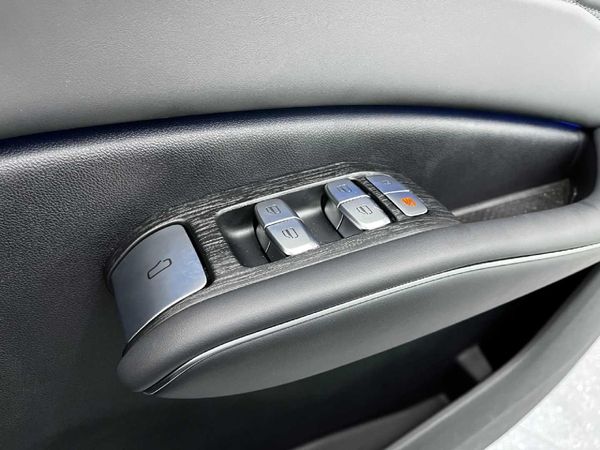 2026-Omoda-C7-16T-Elegance image:7