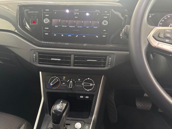 2025-Volkswagen-Taigo-10-TSI-Life-Auto image:10