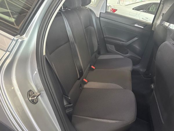 2025-Volkswagen-Taigo-10-TSI-Life-Auto image:13
