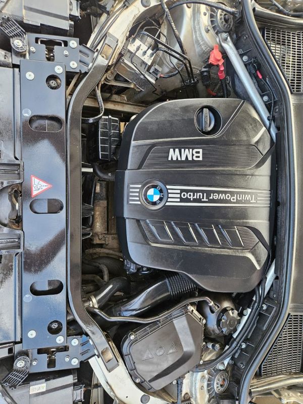 2014-BMW-X3-xDrive20d-Exclusive-Auto image:9