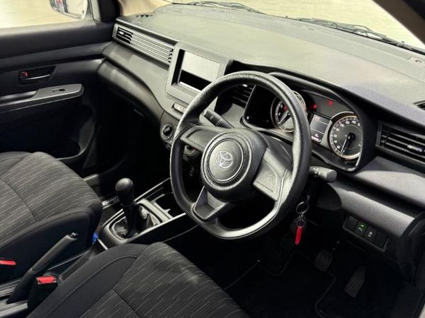 2026-Toyota-Rumion-15-S image:17