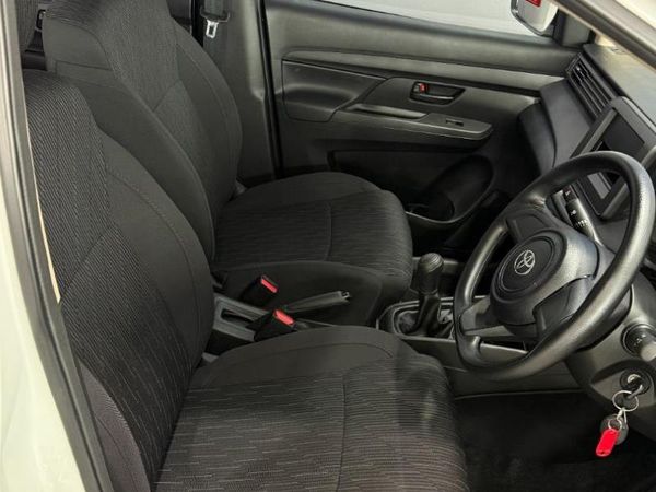 2026-Toyota-Rumion-15-S image:18