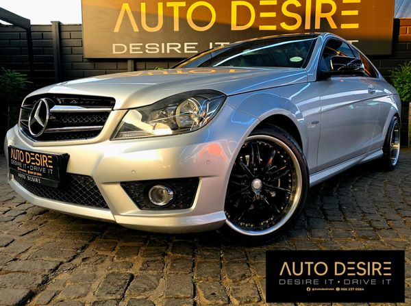2012-Mercedes-Benz-C-Class-C180-AMG-Spec-Coupe-Auto image:11