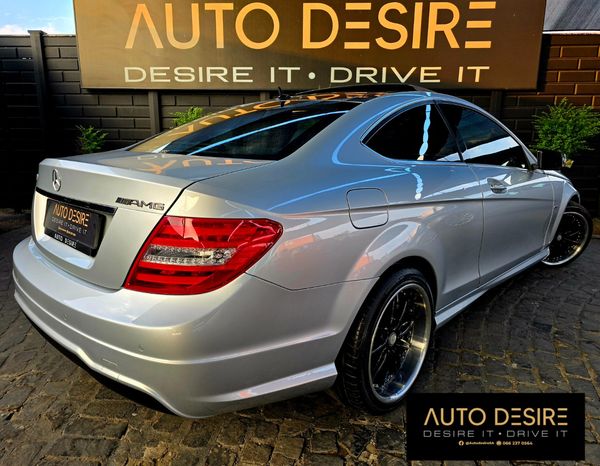 2012-Mercedes-Benz-C-Class-C180-AMG-Spec-Coupe-Auto image:17