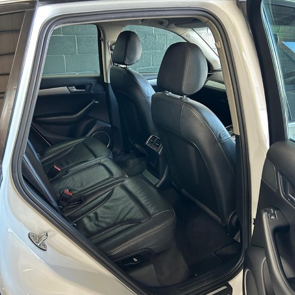 2011-Audi-Q5-30-TDI-quattro-Auto image:6