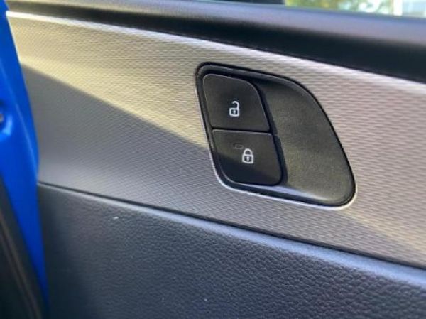 2024-Volkswagen-Amarok-20-TDI-125kW-4Motion-Life-Double-Cab image:21