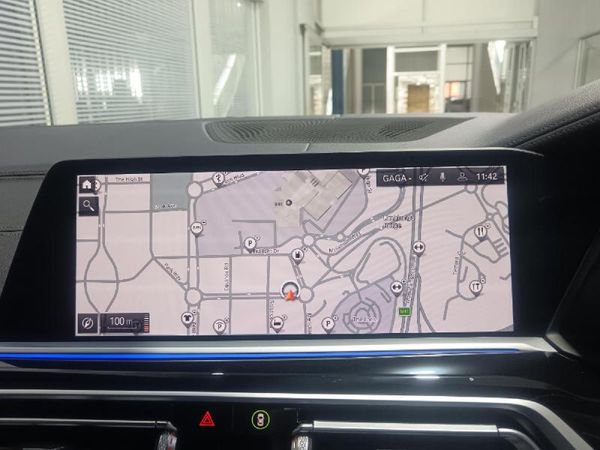 2021-BMW-X7-xDrive30d-M-Sport image:11