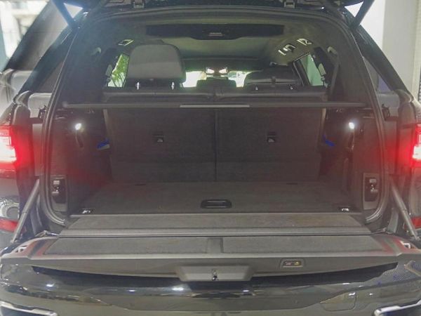 2021-BMW-X7-xDrive30d-M-Sport image:5