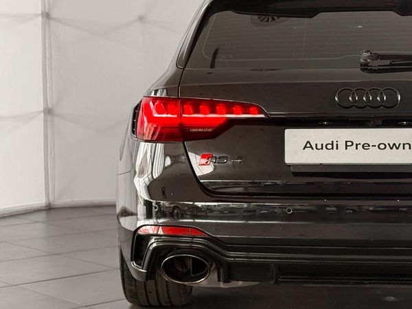 2025-Audi-RS4-Avant-quattro-Auto image:11