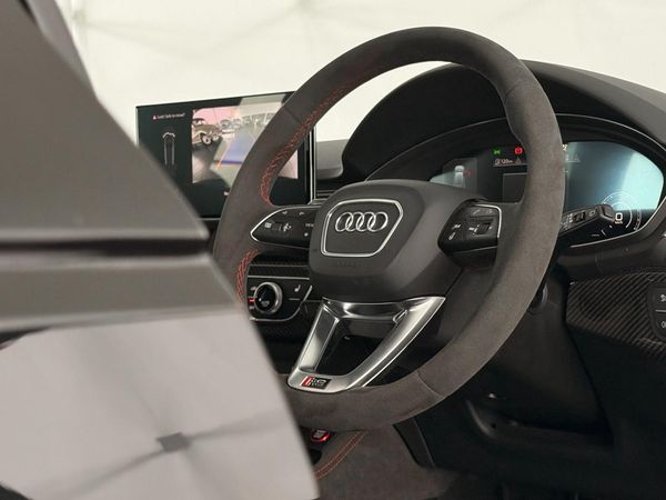 2025-Audi-RS4-Avant-quattro-Auto image:16