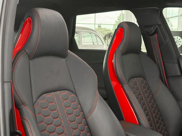 2025-Audi-RS4-Avant-quattro-Auto image:17