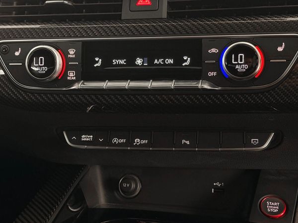 2025-Audi-RS4-Avant-quattro-Auto image:20