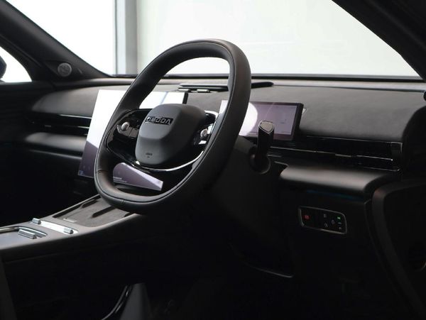 2026-Omoda-C7-16T-Elegance image:20