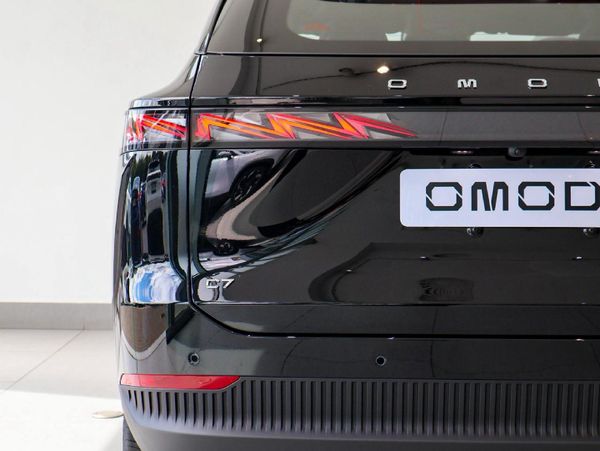 2026-Omoda-C7-16T-Elegance image:7