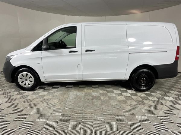 2022-Mercedes-Benz-Vito-111-16-CDI-Panel-Van image:13